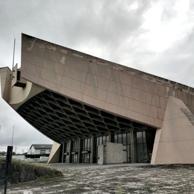 瀬戸内にある建築家丹下健三が設計した旧香川県立体育館