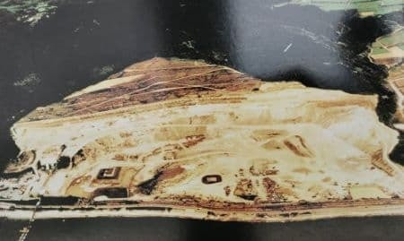 土砂採掘された跡(開発前の淡路夢舞台)