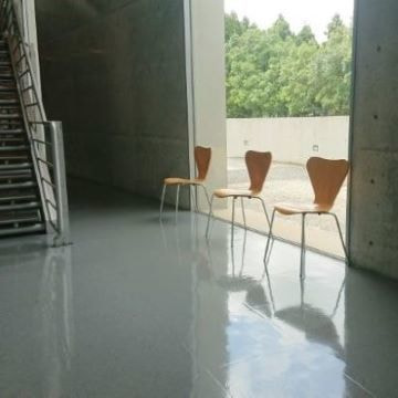 瀬戸内の名建築の一つ建築家高松伸による上田正治写真美術館