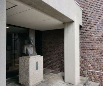 林原一郎銅像