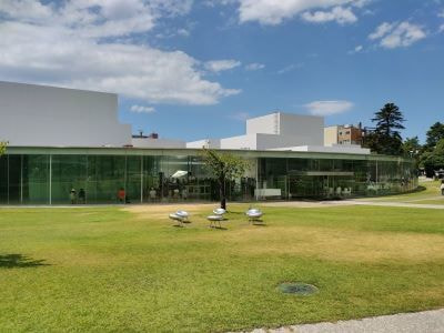 建築家ユニットSANAAによる金沢21世紀美術館