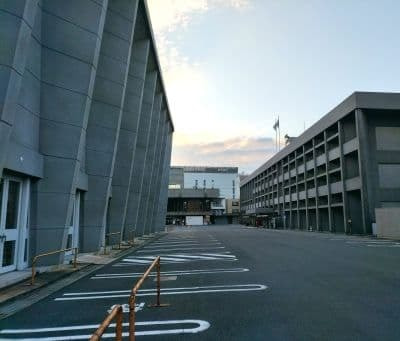 今治市公会堂と今治市庁舎