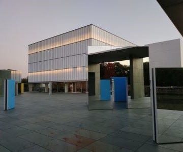 豊田市美術館