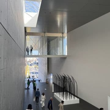 丸亀市猪熊弦一郎現代美術館