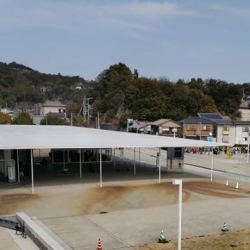 香川の名建築の一つ建築ユニットSANAAによる海の駅なおしま