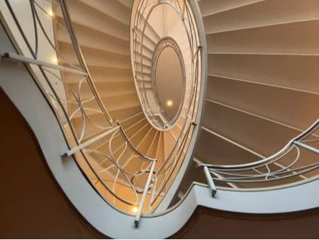 建築家村野藤吾による都ホテル京都の階段