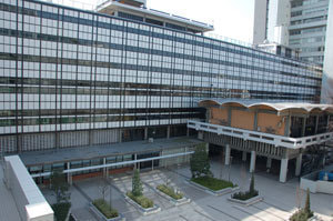 法政大学