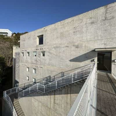 瀬戸内の名建築の一つ建築家今里隆による平山郁夫美術館