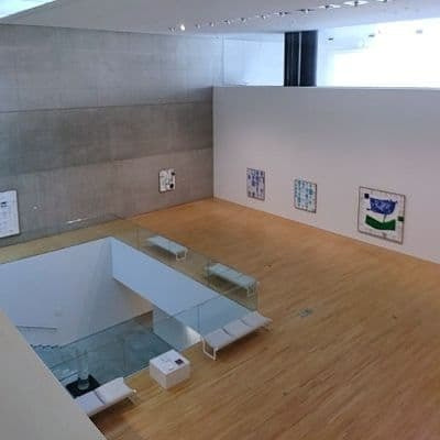 建築家谷口吉生による猪熊弦一郎現代美術館の展示室