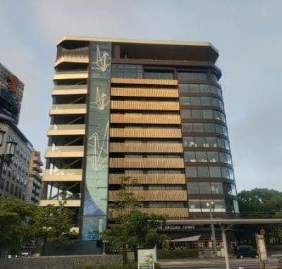 建築家三分一博志のおりづるタワー