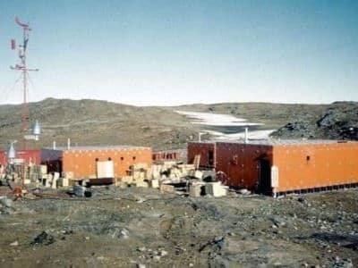 南極観測隊昭和基地