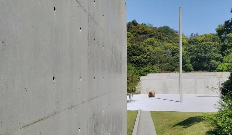建築家安藤忠雄の設計による李禹煥美術館