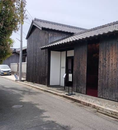 豊島美術館