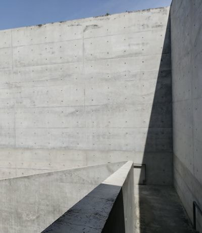 地中美術館